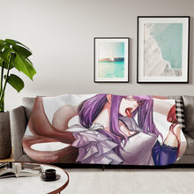 Load image into Gallery viewer, Tokyo Ghoul Rize Kamishiro Sherpa Blanket
