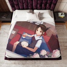 Load image into Gallery viewer, Kaguya Shinomiya Sherpa Blanket
