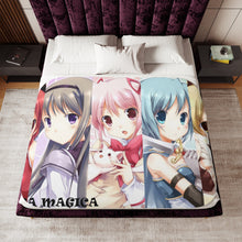 Load image into Gallery viewer, Puella Magi Madoka Magica Sherpa Blanket
