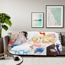 Load image into Gallery viewer, Nisekoi Chitoge Kirisaki, Kosaki Onodera, Seishirou Tsugumi Sherpa Blanket
