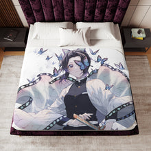 Load image into Gallery viewer, Shinobu Kochou Sherpa Blanket
