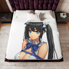 Load image into Gallery viewer, Anime Is It Wrong to Try to Pick Up Girls in a Dungeon? Sherpa Blanket
