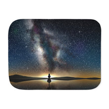 Load image into Gallery viewer, Violet Evergarden Sherpa Blanket
