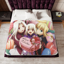 Load image into Gallery viewer, Illyasviel Von Einzbern, Saber (Fate Series) 8k Sherpa Blanket
