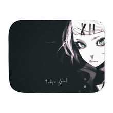 Load image into Gallery viewer, Tokyo Ghoul Juuzou Suzuya Sherpa Blanket
