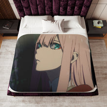 Load image into Gallery viewer, Darling in the FranXX Sherpa Blanket
