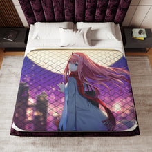 Load image into Gallery viewer, Darling In The FranXX Sherpa Blanket
