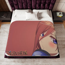 Load image into Gallery viewer, Nakano Miku Sherpa Blanket

