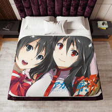 Load image into Gallery viewer, Akame and Kurome Sherpa Blanket
