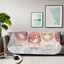 Load image into Gallery viewer, The Quintessential Quintuplets Miku Nakano, Itsuki Nakano, Nino Nakano, Yotsuba Nakano, Ichika Nakano Sherpa Blanket
