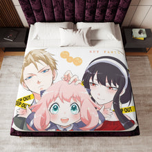 Load image into Gallery viewer, Anime Spy x Family Sherpa Blanket

