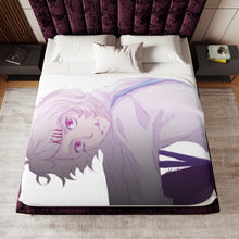 Load image into Gallery viewer, Tokyo Ghoul Juuzou Suzuya Sherpa Blanket
