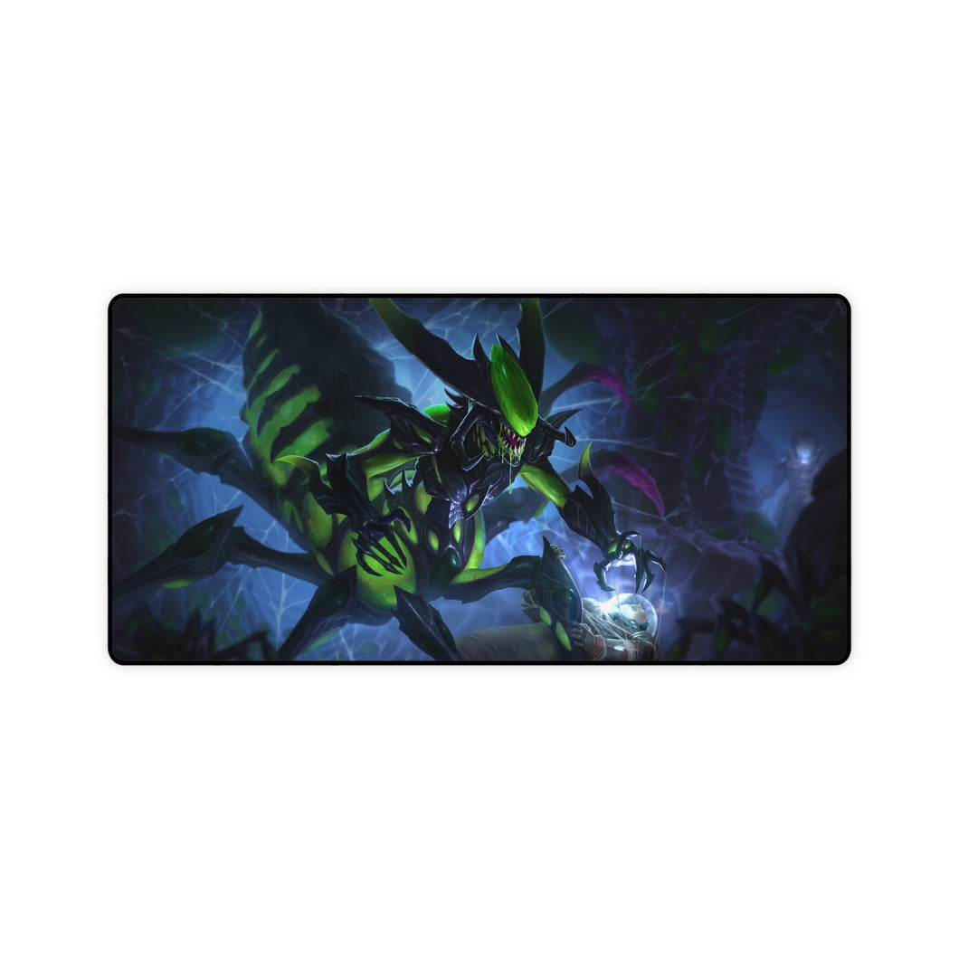 Xeno Weaver Arachne Mouse Pad (Desk Mat)