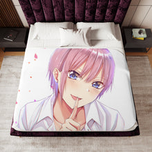 Load image into Gallery viewer, The Quintessential Quintuplets Ichika Nakano Sherpa Blanket
