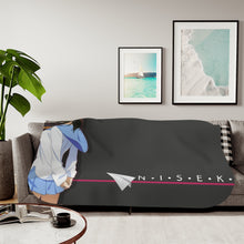 Load image into Gallery viewer, Anime Nisekoi Sherpa Blanket
