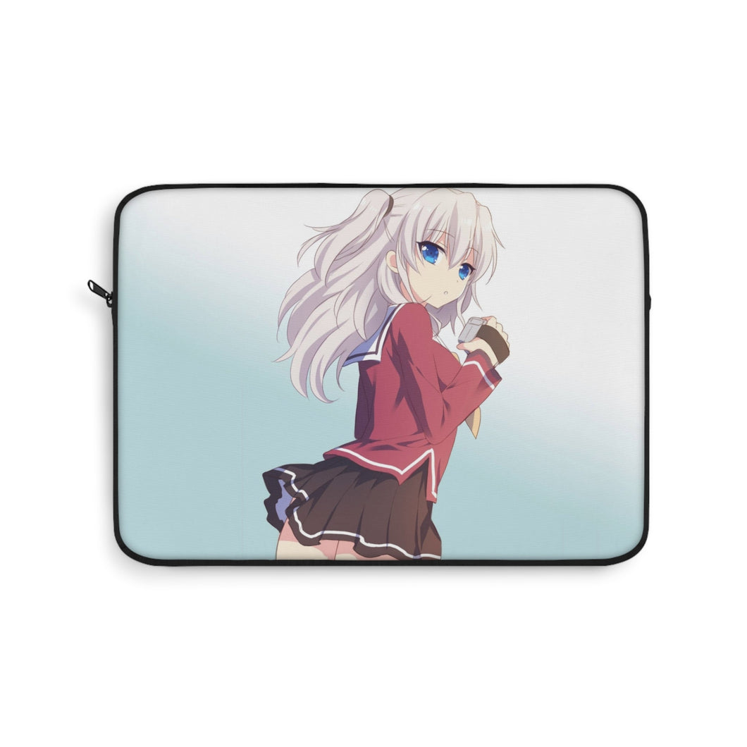 Nao Tomori looking back Laptop Sleeve