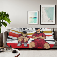 Load image into Gallery viewer, Kenma Kozume Sherpa Blanket

