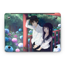 Load image into Gallery viewer, Eru Chitanda  And  Hōtarō Oreki in the rain  Macbook Skin
