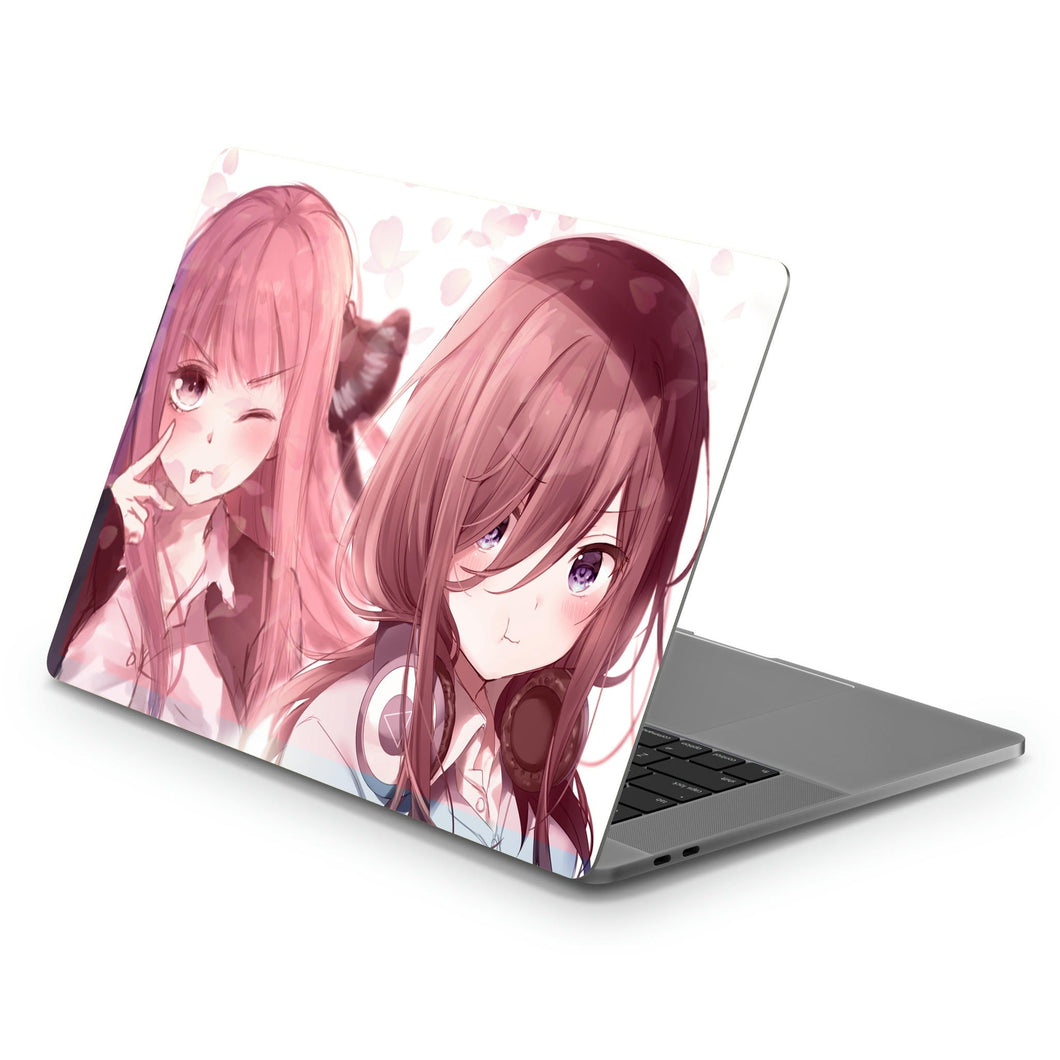 Miku and Nino  Macbook Skin
