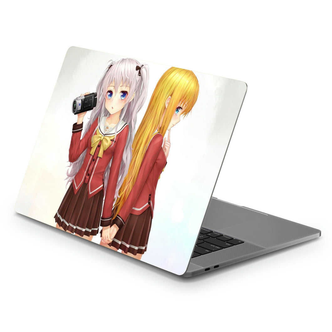 Nao Tomori and Yusa Nishimori holding hands  Macbook Skin