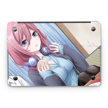 Load image into Gallery viewer, The Quintessential Quintuplets Miku Nakano  Macbook Skin
