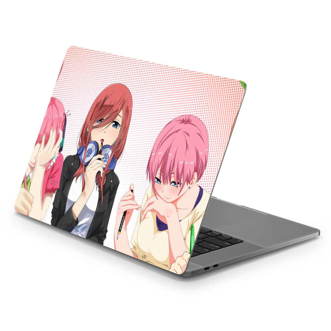 The Quintessential Quintuplets Miku Nakano, Itsuki Nakano, Nino Nakano, Yotsuba Nakano, Ichika Nakano  Macbook Skin