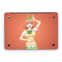 Load image into Gallery viewer, Yotsuba Nakano from 5-Toubun no Hanayome  Macbook Skin
