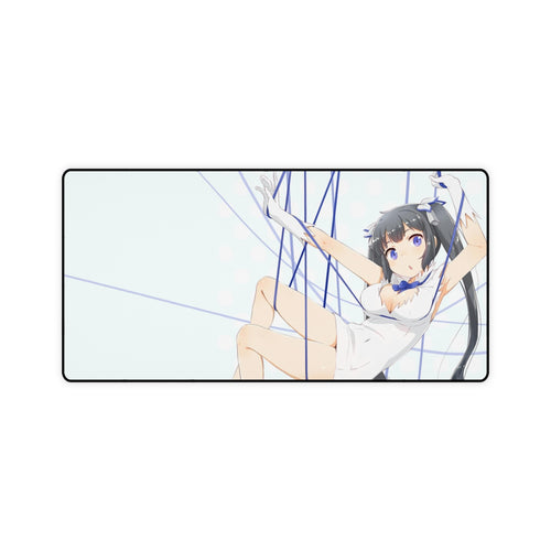 Is It Wrong to Try to Pick Up Girls in a Dungeon? Hestia Mouse Pad (Desk Mat)