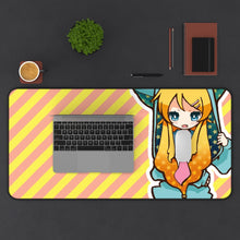 Load image into Gallery viewer, Oreimo Mouse Pad (Desk Mat) With Laptop
