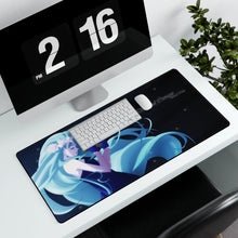 Load image into Gallery viewer, Macross Frontier Mouse Pad (Desk Mat) With Laptop
